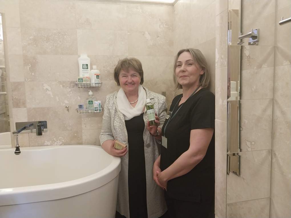 Audit v Manor House Spa Ecarf Rooms