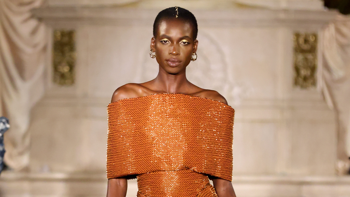 Christian Siriano s kolekciou priamo z Duny