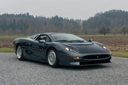 Unikátny Jaguar Xi220 na aukcii v Sothebys