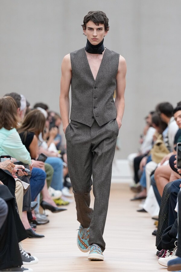 Jonathan Anderson pre Dior10