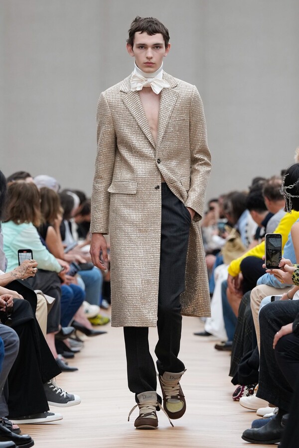 Jonathan Anderson pre Dior3