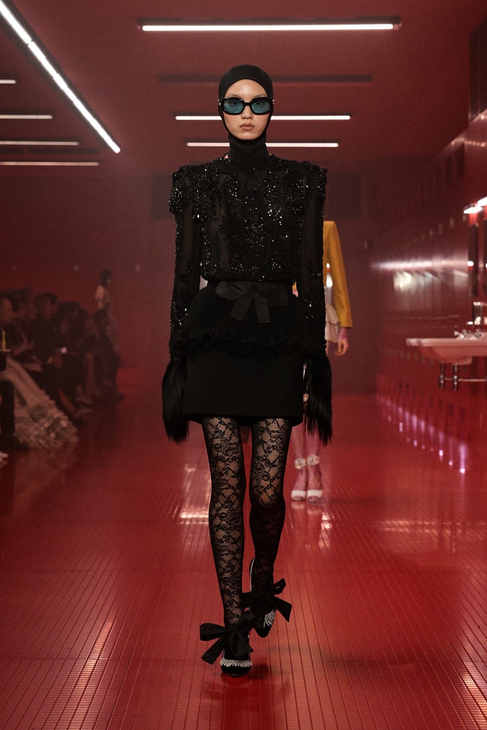 Najnovšia prehliadka Valentino sa hrá s intimitou2