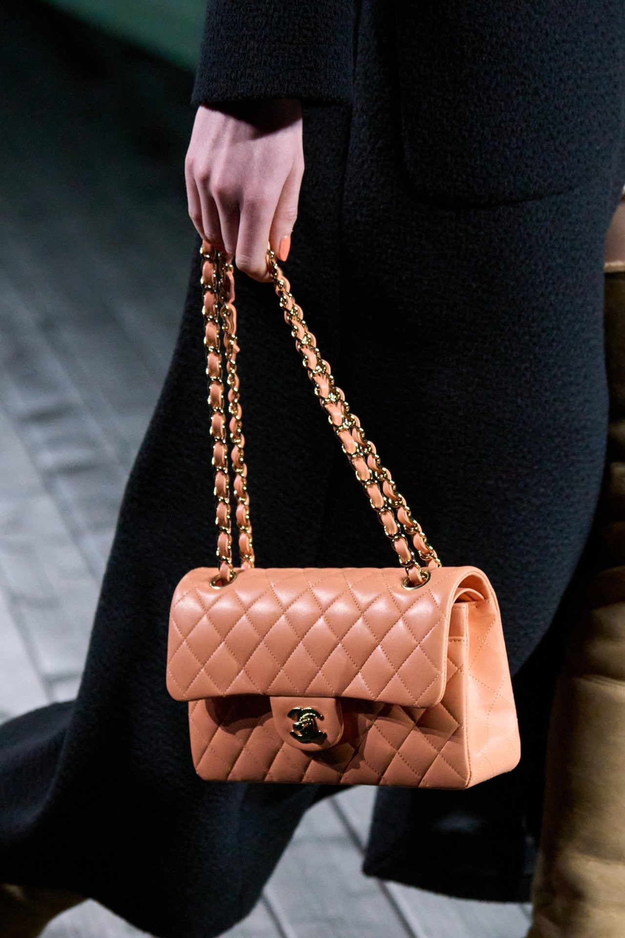 Kabelky od luxusn&yacute;ch značiek3