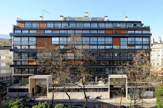 Nehnuteľnosti v Ženeve