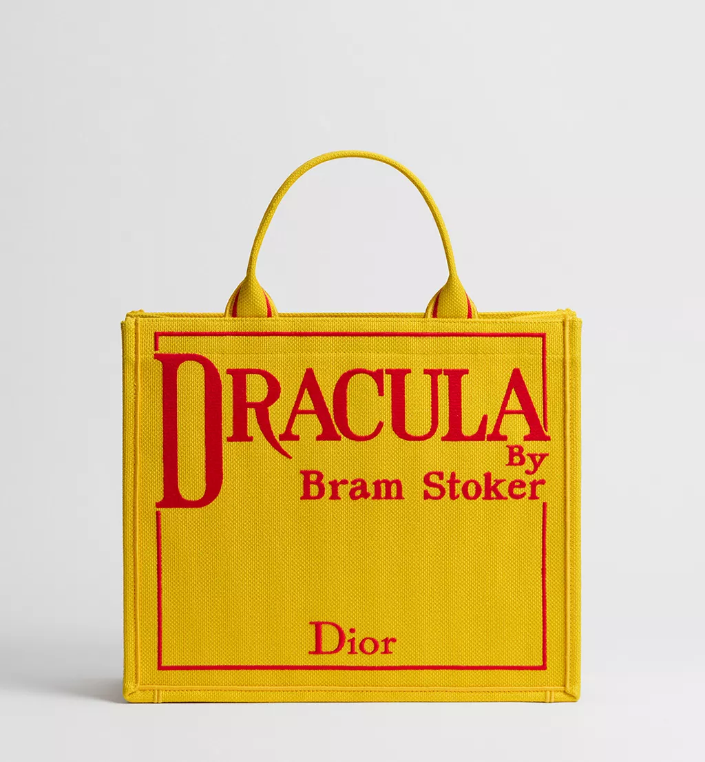Dior Book Tote Keď sa kniha st&aacute;va m&oacute;dou653
