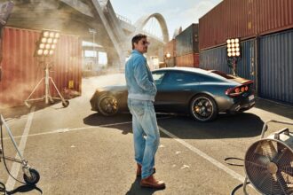 Brad Pitt a Mercedes Amg